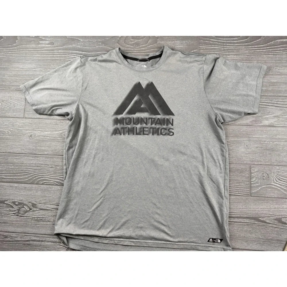 The North Face Mountain Athletics Mens Gray T-Shirt Size Large 100% Polyester